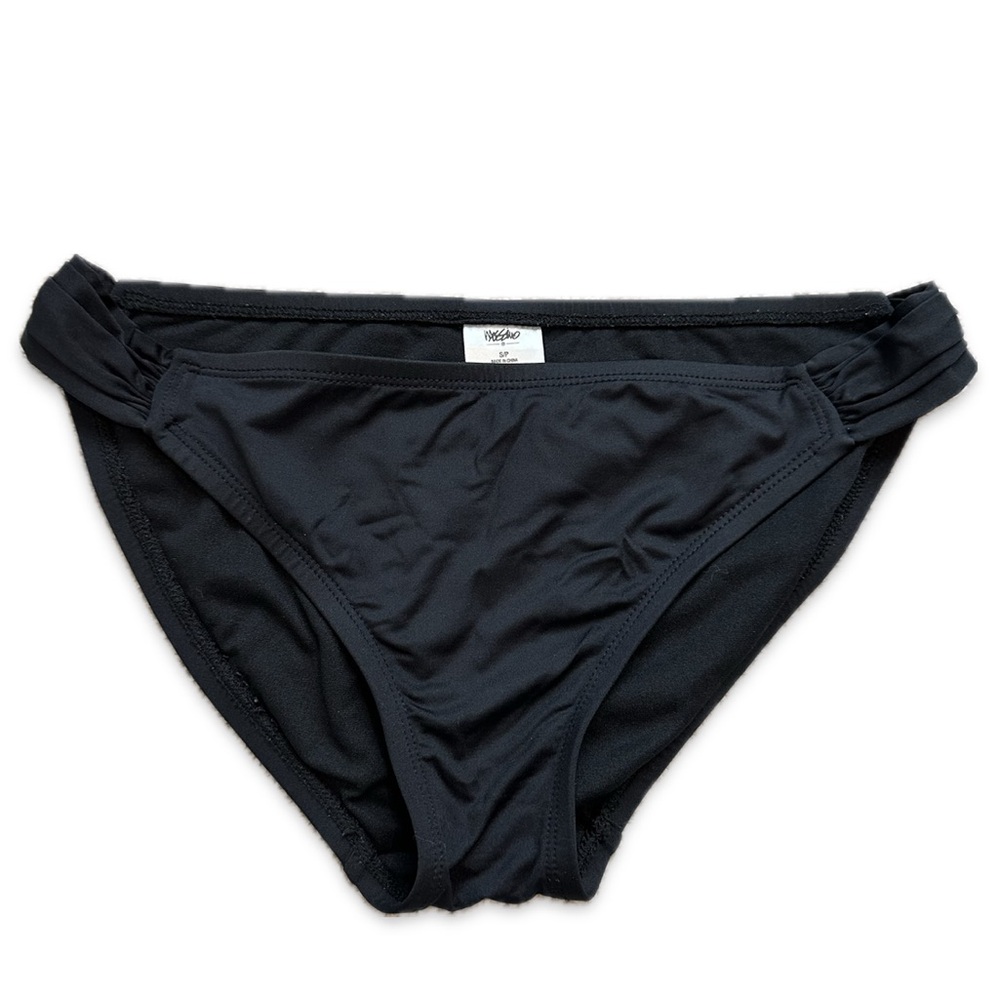3/$15 EUC Mossimo Black Bikini Bottoms size small